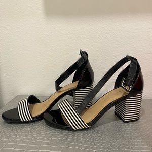 Chinese Laundry short heels size 7